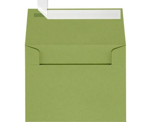 the world awaits - note card